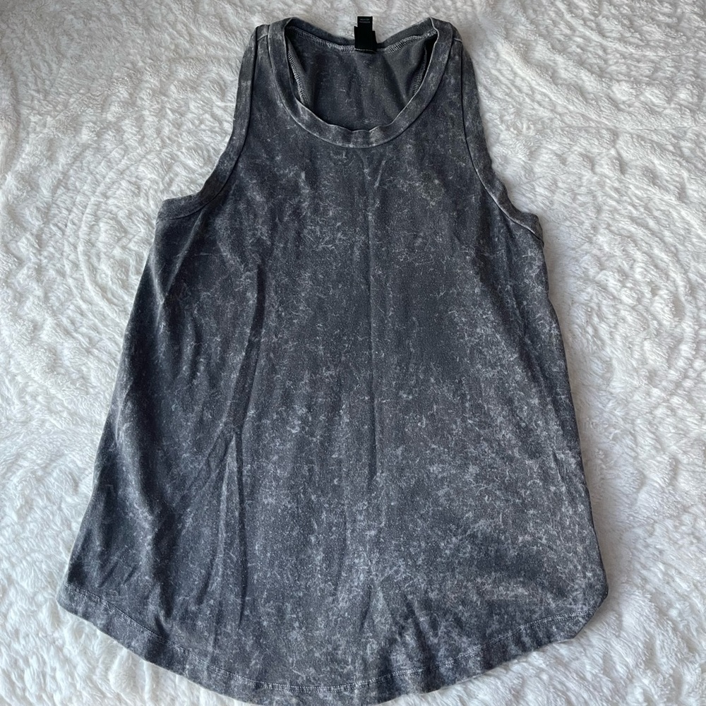 Super cute grey tank